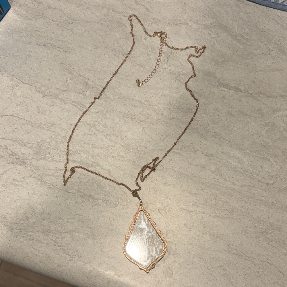 Never Worn Gold and White Teardrop Pendant Necklace